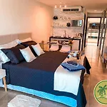 Apartamento Estiloso Com Vista Mar no Ritz Suítes.